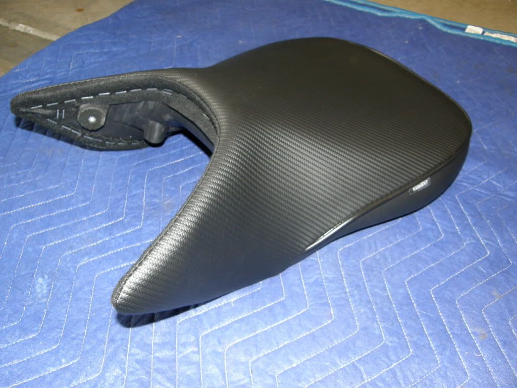 sv650 gel seat